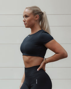 SHORT SLEEVE TOP BLACK - Vitchi Vilani