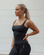 SKIM YOGA SINGLET BLACK - Vitchi Vilani